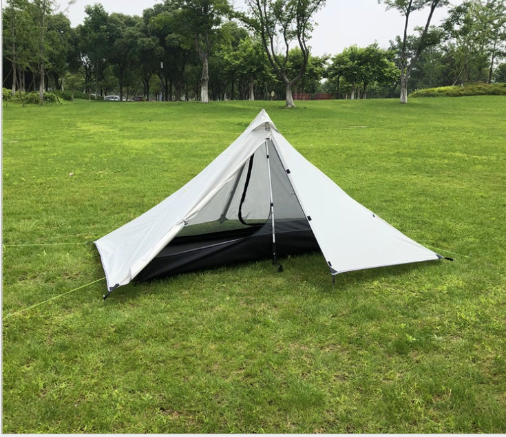 Portable camping pyramid tent